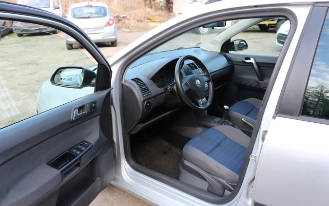 Volkswagen Polo cena 14799 przebieg: 196000, rok produkcji 2007 z Gniew małe 106